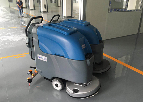 技術(shù)人員持證上崗，項(xiàng)目不轉(zhuǎn)包